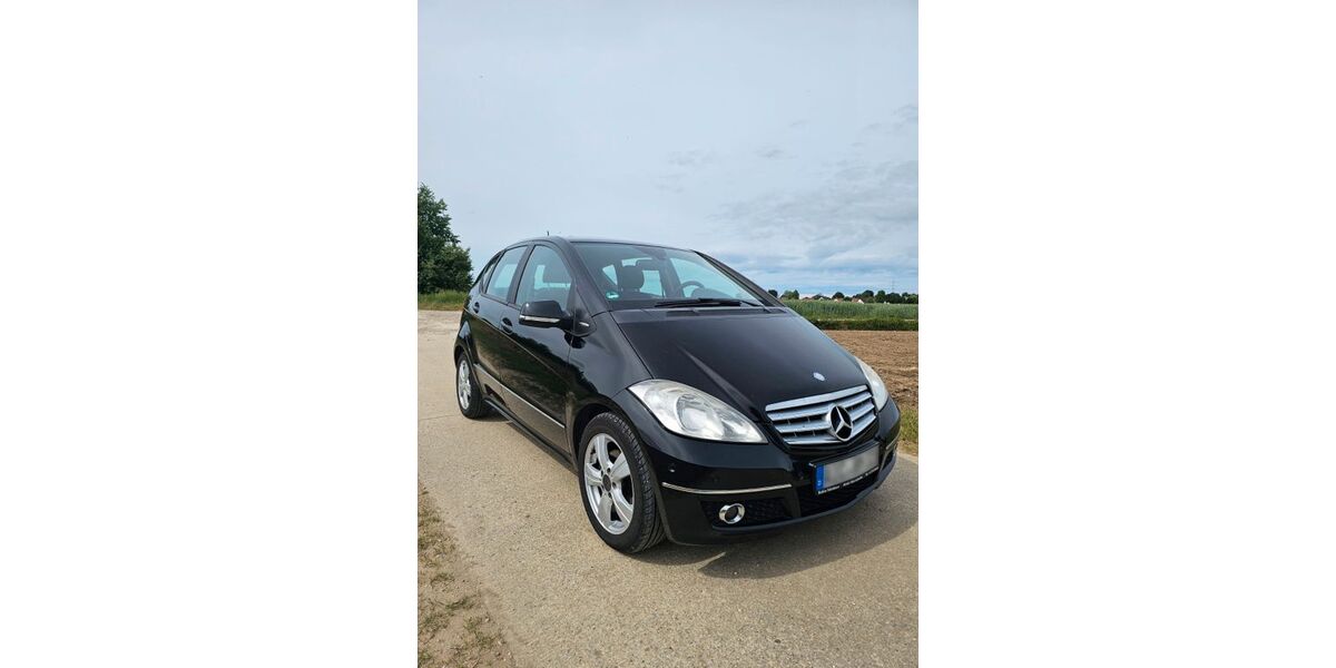 Mercedes-Benz A 180 198.639 km 2.670 &euro; Hollenbach 86568