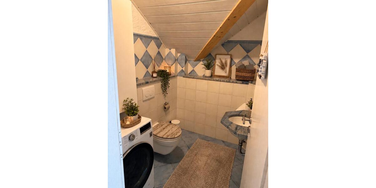 Dachgeschoßwohnung Mammendorf - 5.5 Zimmer, 140 m&sup2;, 1.800&euro; | Angebot:26612637