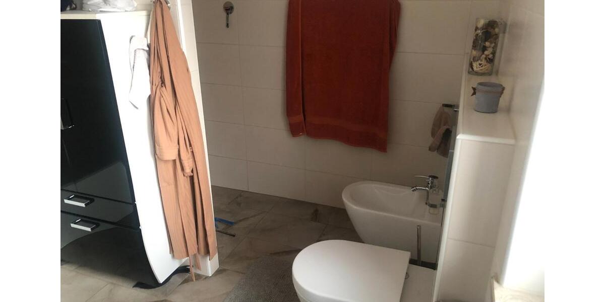Erdgeschoßwohnung Egenhofen - 4 Zimmer, 164 m&sup2;, 690.000&euro; | Angebot:26531955