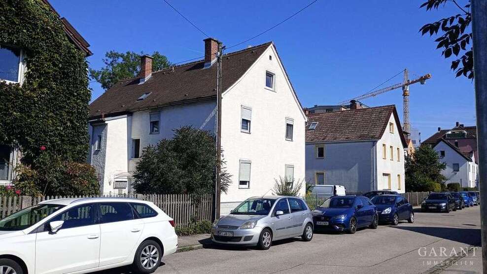 Haus zum Kaufen in Augsburg 650.000 € 230 m²