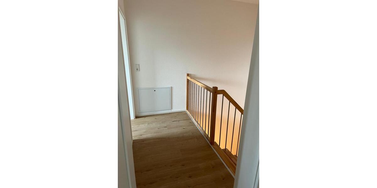 Doppelhaushälfte Wertingen - 6.5 Zimmer, 172 m&sup2;, 1.800&euro; | Angebot:26552988