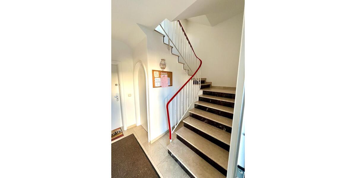 Dachgeschoßwohnung Bobingen - 3.5 Zimmer, 80 m&sup2;, 329.000&euro; | Angebot:25922081