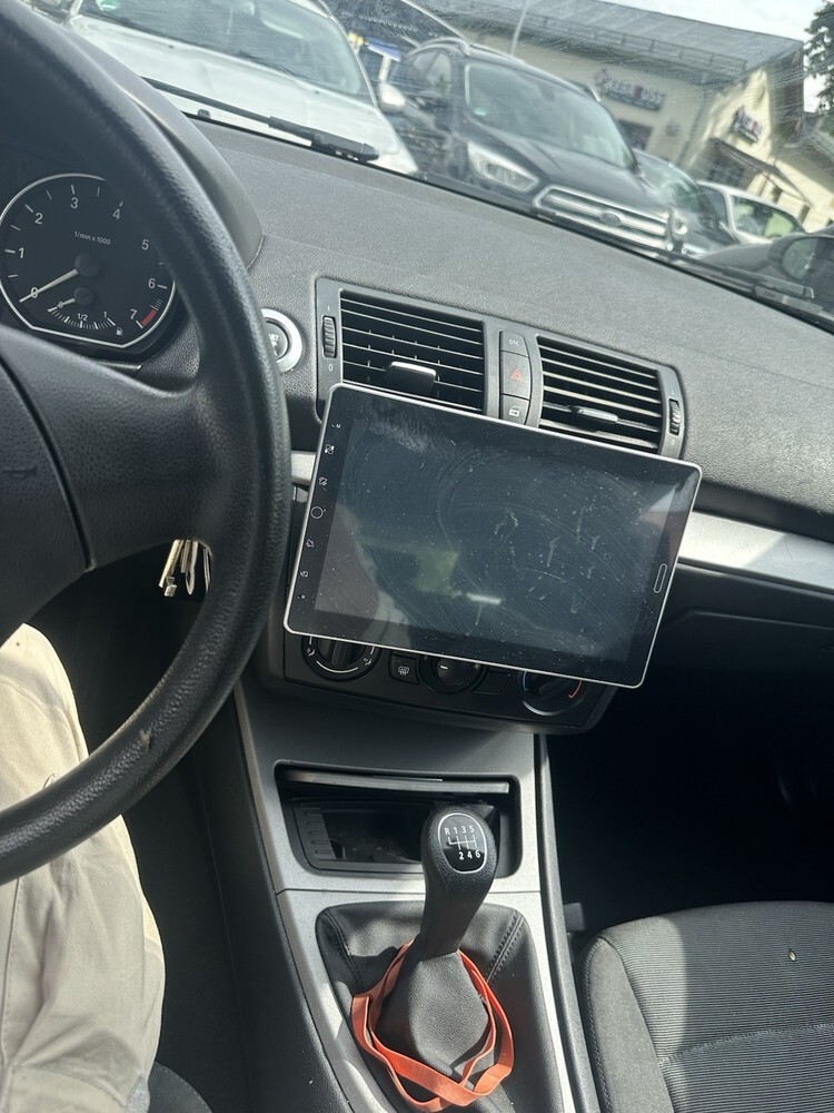 BMW 1er 198.000 km 2.200 € Augsburg 86150