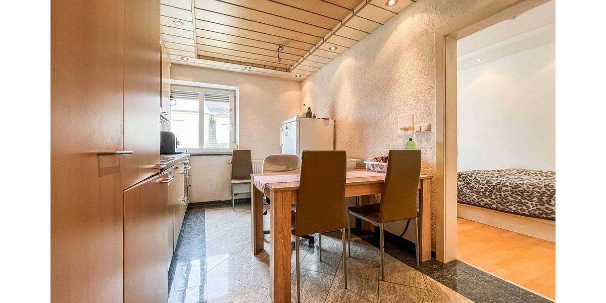 Etagenwohnung Augsburg Oberhausen - 3 Zimmer, 62 m&sup2;, 230.000&euro; | Angebot:26359401
