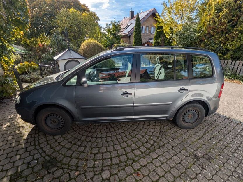 VW Touran 239.729 km 1.250 € Steppach 86356