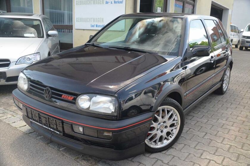 VW Golf 208.000 km 14.990 € Augsburg 86167