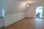 Dachgeschoßwohnung Augsburg Lechhausen - 3.5 Zimmer, 82 m&sup2;, 1.200&euro; | Angebot:26700380