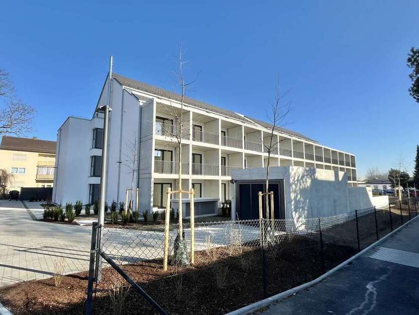 Wohnung zum Mieten in Augsburg Lechhausen 570 € 24.63 m²