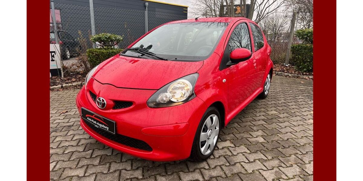 Toyota Aygo (X) 99.850 km 3.480 &euro; Augsburg 86154