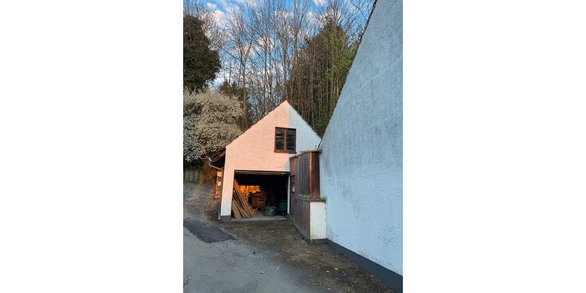 Einfamilienhaus Aichach - 5 Zimmer, 180 m&sup2;, 350.000&euro; | Angebot:26125544