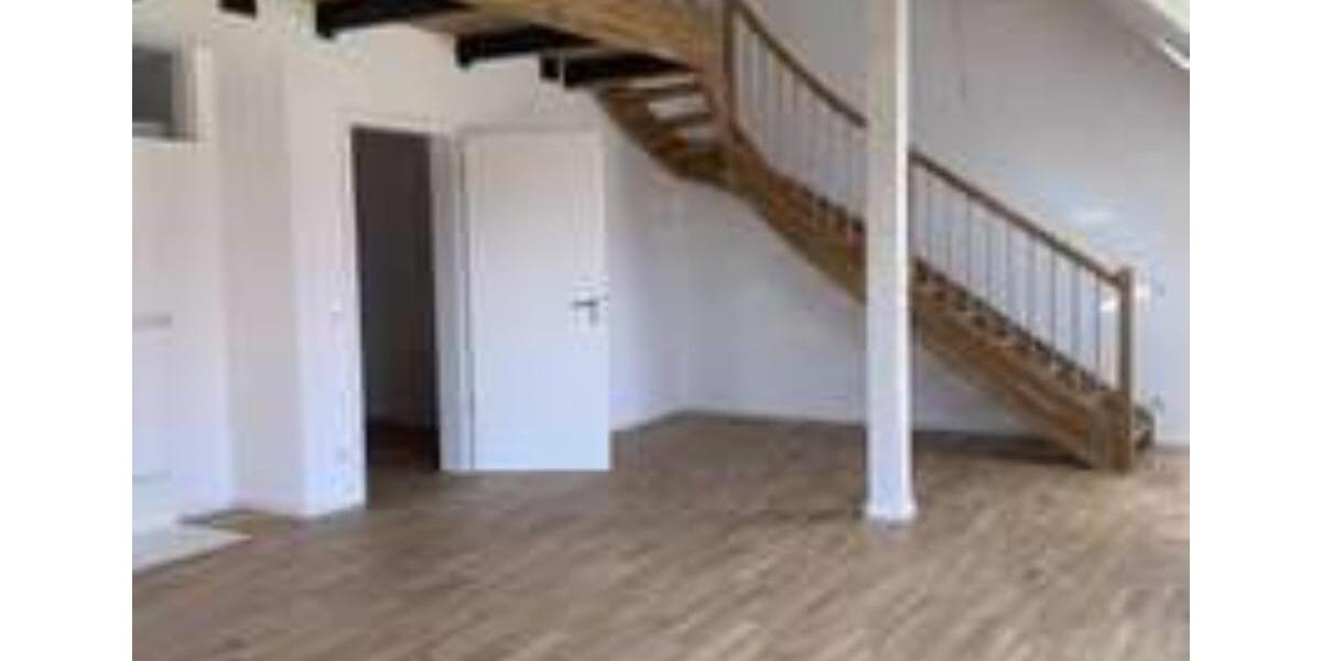 Dachgeschoßwohnung Langerringen - 3 Zimmer, 114 m&sup2;, 1.250&euro; | Angebot:24780074