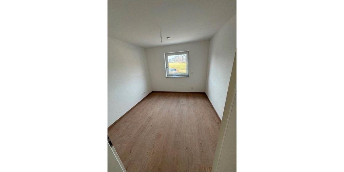 Etagenwohnung Jesenwang - 4 Zimmer, 109 m&sup2;, 1.690&euro; | Angebot:26537151