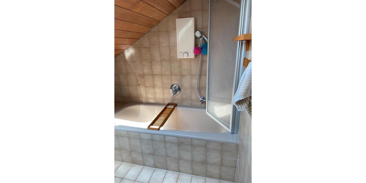 Dachgeschoßwohnung Langweid am Lech - 3 Zimmer, 66 m&sup2;, 640&euro; | Angebot:25422523