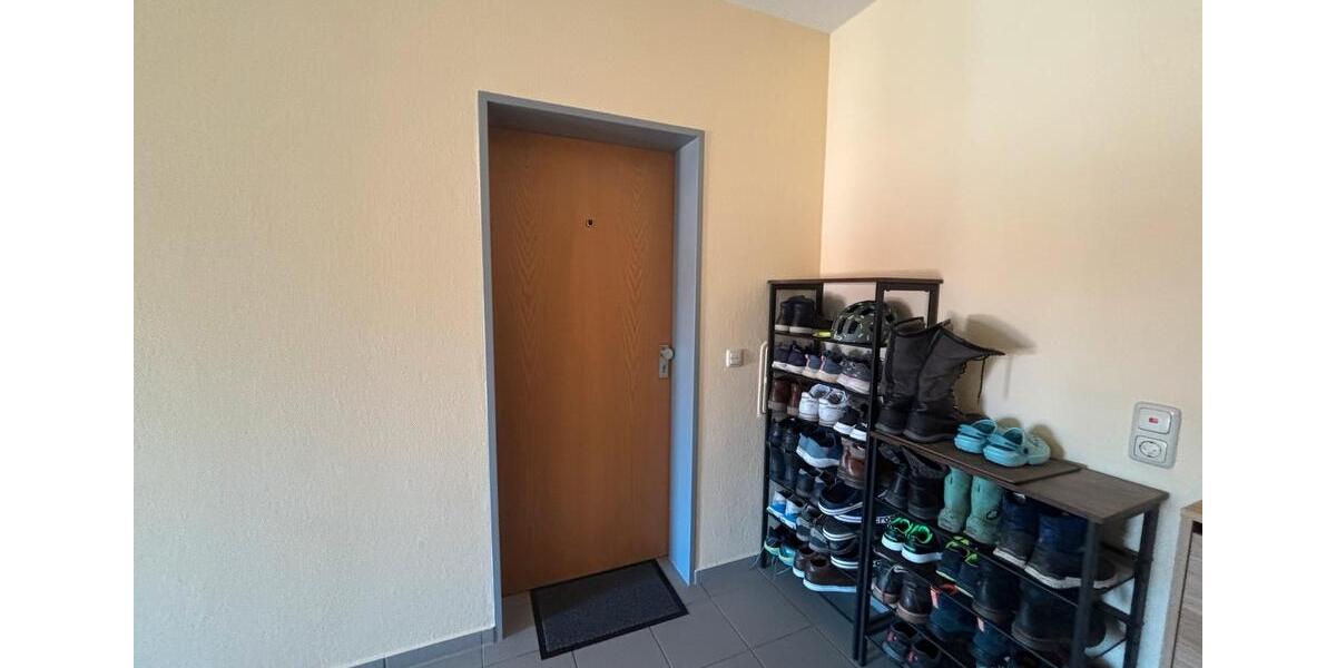 Dachgeschoßwohnung Diedorf - 3 Zimmer, 69 m&sup2;, 330.000&euro; | Angebot:25406774