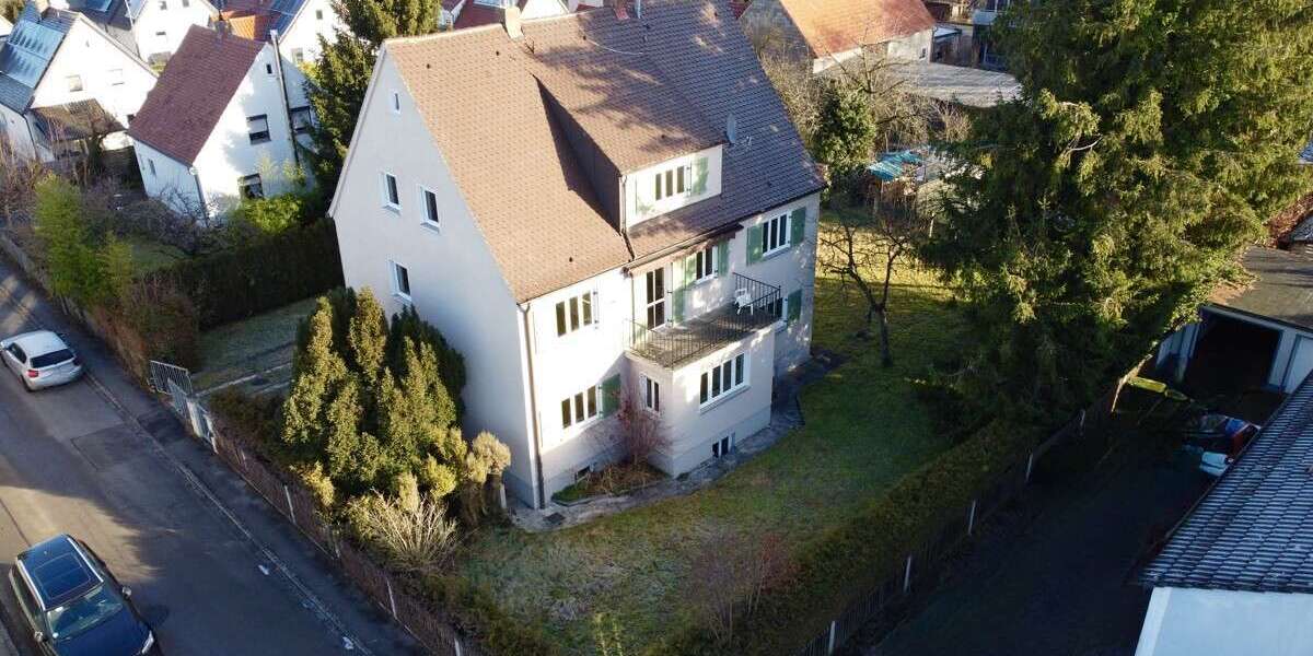 Einfamilienhaus Augsburg Haunstetten-Siebenbrunn - 9 Zimmer, 219 m&sup2;, 895.000&euro; | Angebot:24627656