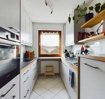 Haus zum Kaufen in Adelsried 569.000 € 210.4 m²