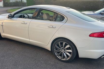 Jaguar XF 89.000 km 13.900 &euro; Augsburg 86150