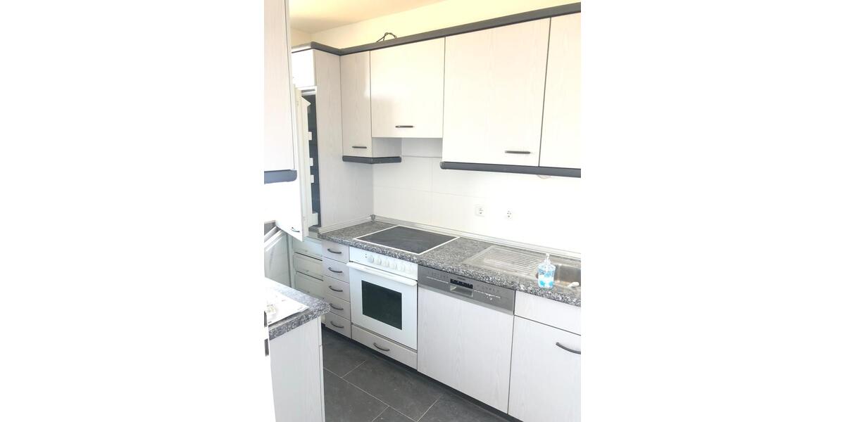 Etagenwohnung Augsburg Antonsviertel - 2 Zimmer, 66 m&sup2;, 920&euro; | Angebot:24773518