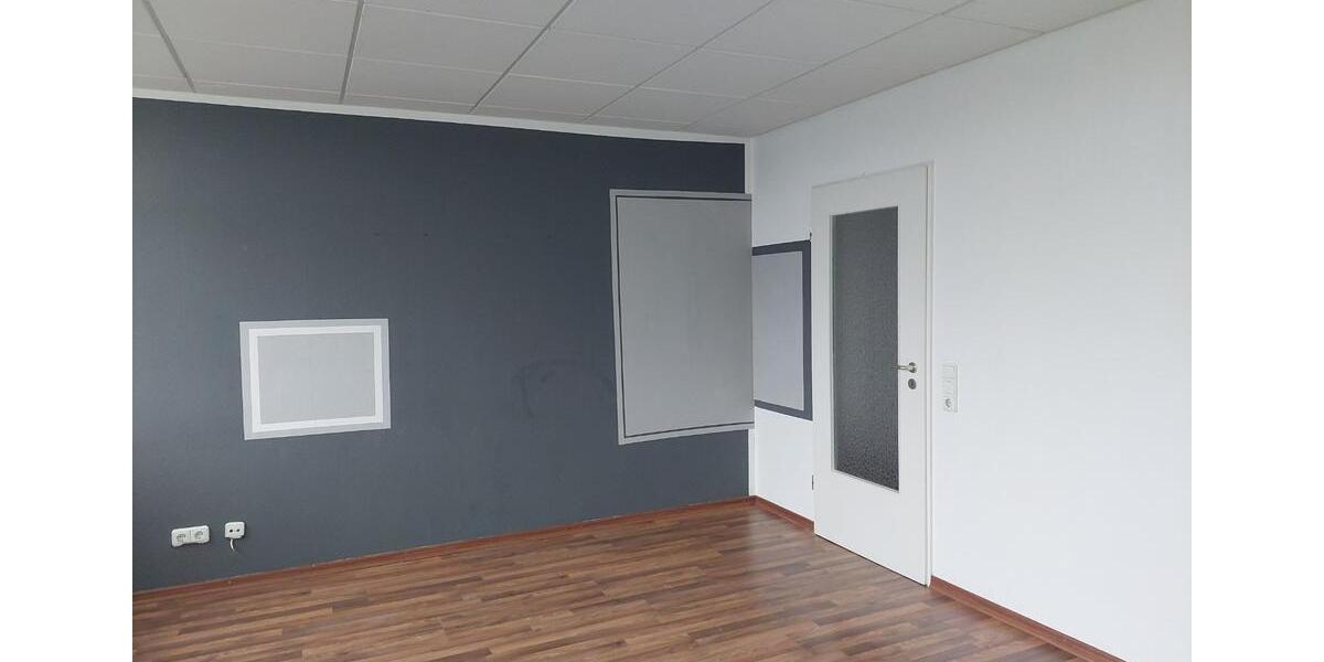 Hochparterre Königsbrunn - 3 Zimmer, 80 m&sup2;, 1.100&euro; | Angebot:25639203