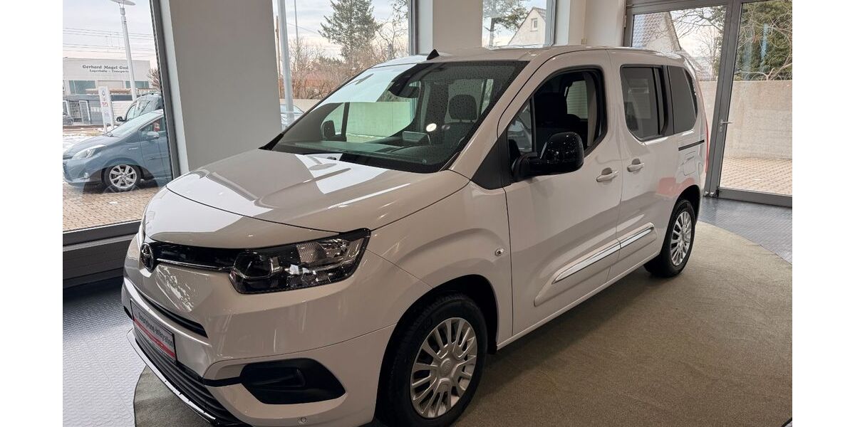 Toyota Proace City 27.650 km 22.699 &euro; Königsbrunn / Augsburg 86343