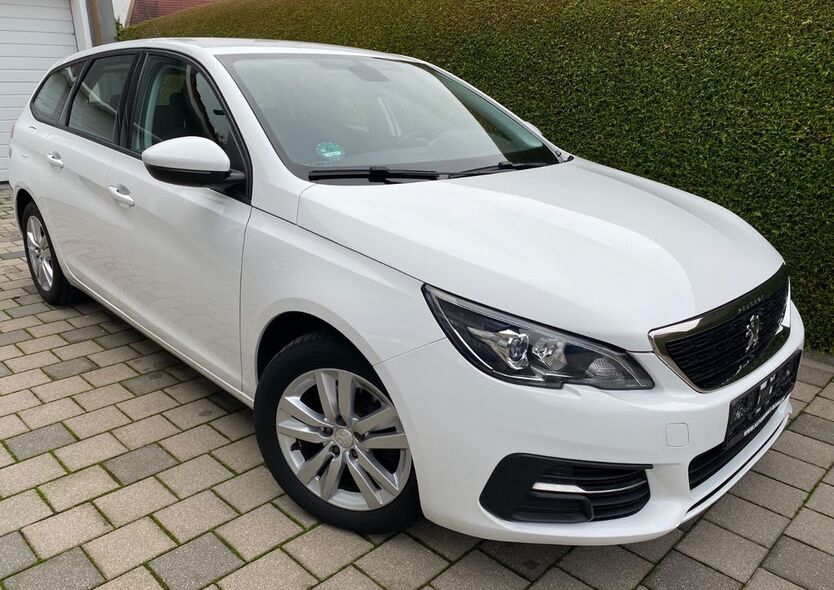 Peugeot 308 25.000 km 15.990 € Dinkelscherben 86424