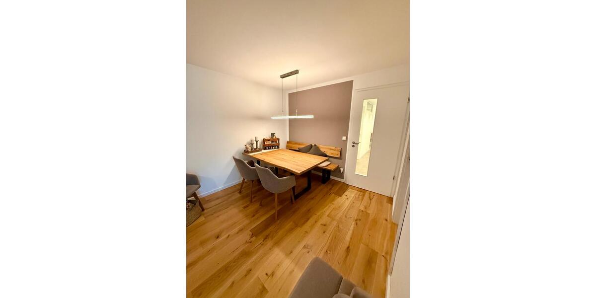 Dachgeschoßwohnung Augsburg Lechhausen - 3 Zimmer, 445.000&euro; | Angebot:23082534