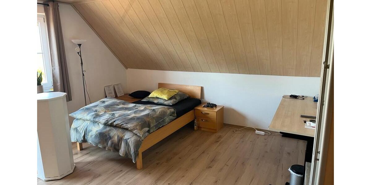 Dachgeschoßwohnung Buttenwiesen - 3.5 Zimmer, 100 m&sup2;, 1.050&euro; | Angebot:26705063