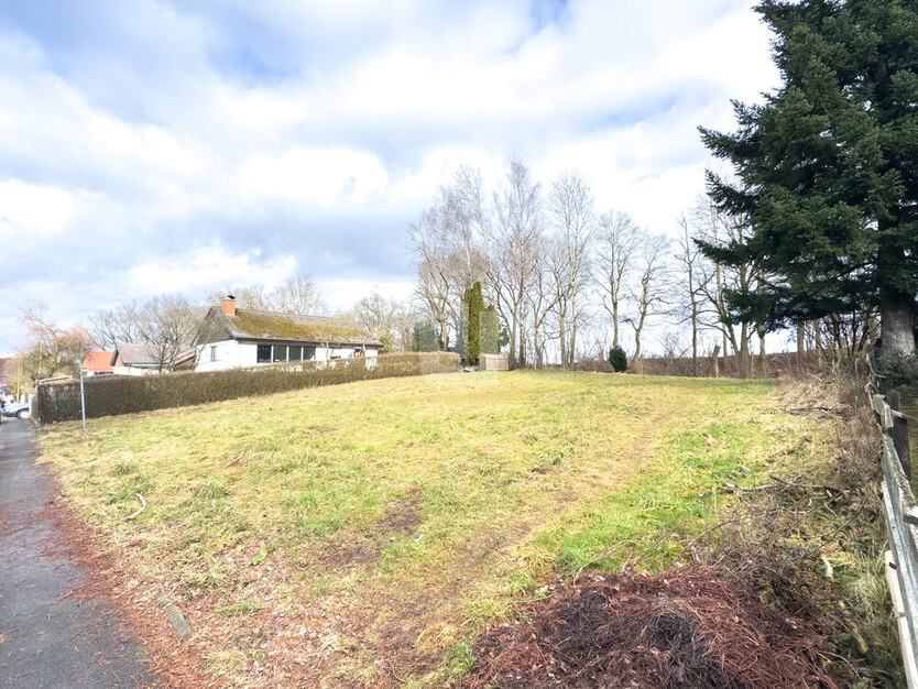 WINDISCH IMMOBILIEN: Gut geschnittenes und sonniges Baugrundstück in ländlicher Idylle zimmer