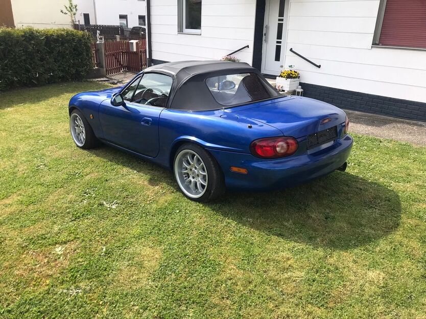 Mazda MX-5 127.000 km 10.500 € Lauterbach 86647