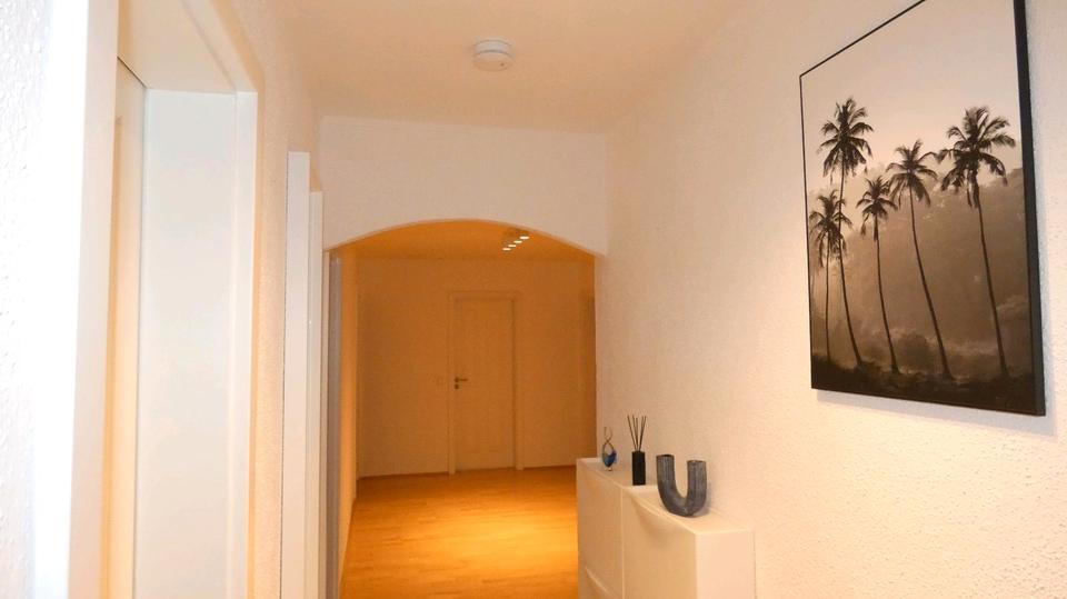 Etagenwohnung Augsburg Oberhausen - 3 Zimmer, 100 m&sup2;, 1.400&euro; | Angebot:26321387
