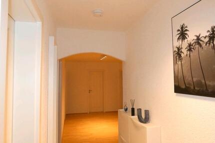 Wohnung Augsburg Oberhausen - 3 Zimmer, 100 m&sup2;, 1.400&euro; | Angebot:26321387