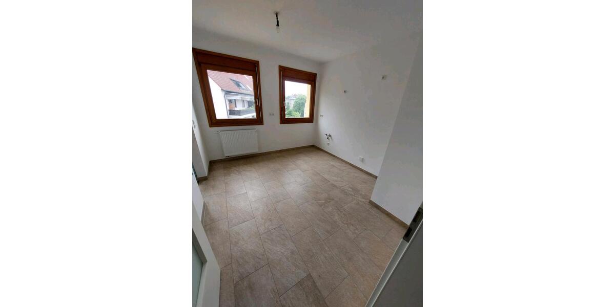 Etagenwohnung Diedorf - 3.5 Zimmer, 146 m&sup2;, 1.800&euro; | Angebot:26427266