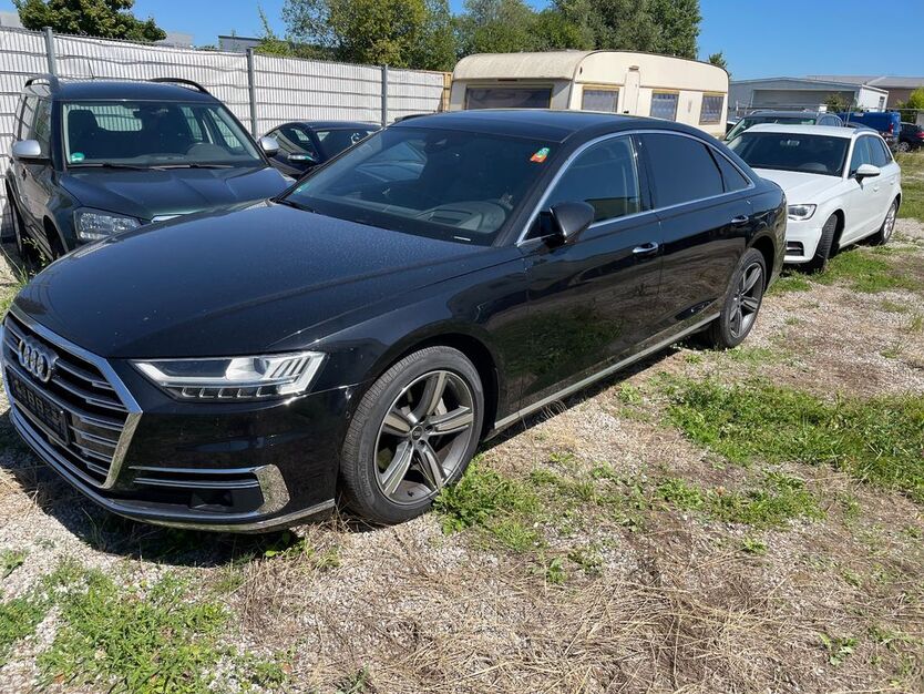 Audi A8 251.000 km 36.990 € Augsburg 86167