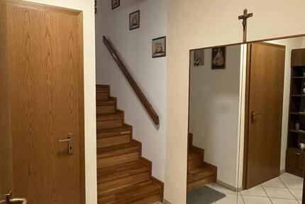 Haus Stadtbergen - 5 Zimmer, 138 m&sup2;, 699.000&euro; | Angebot:25832010