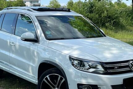 VW Tiguan 160.000 km 15.700 &euro; Neusäß 86356
