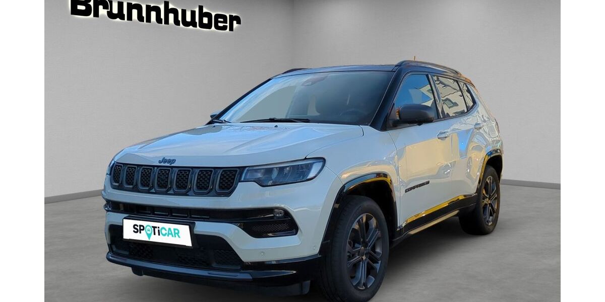 Jeep Compass 44.791 km 24.580 € Augsburg 86156