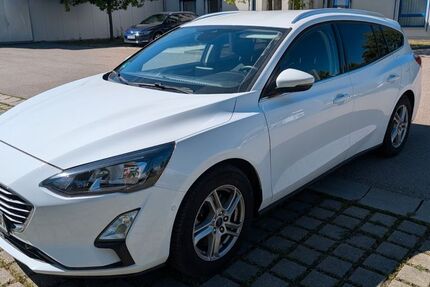 Ford Focus 55.500 km 13.900 &euro; Neusäss 86150