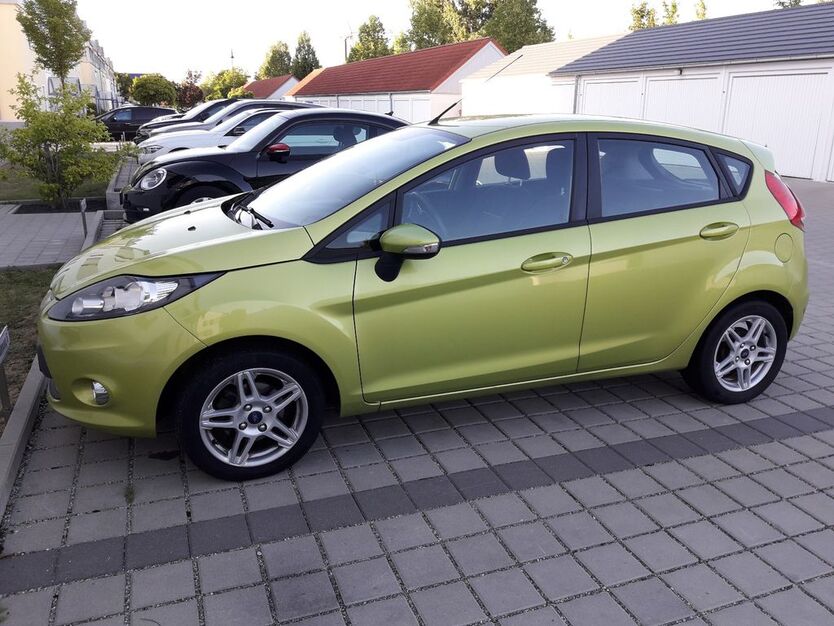 Ford Fiesta 105.587 km 5.200 € Langweid 86462
