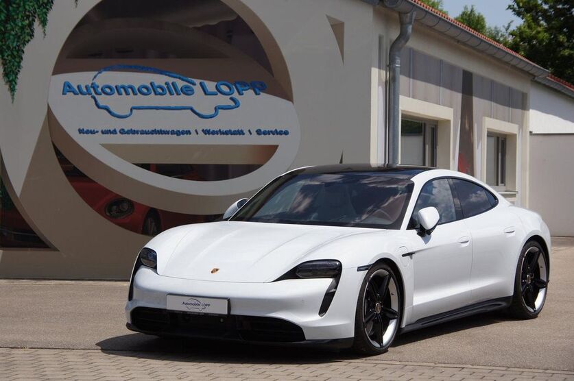 Porsche Taycan 15.926 km 109.880 € Affing-Mühlhausen 86444