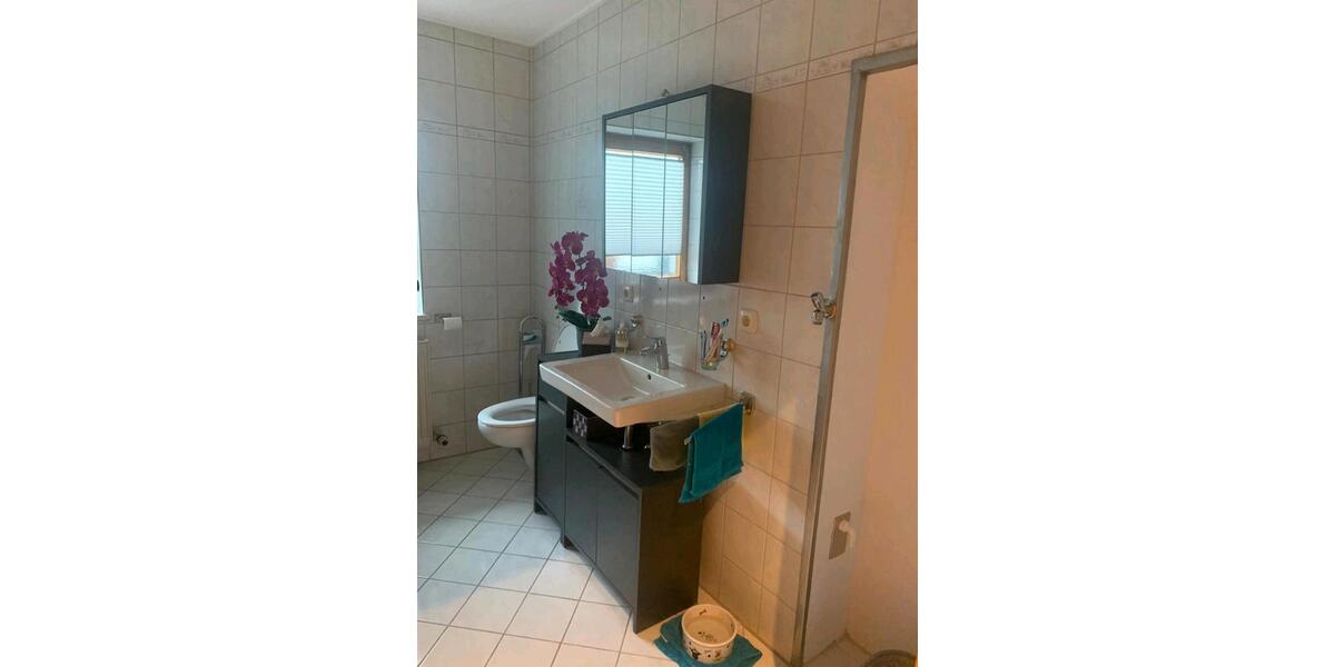 Etagenwohnung Geltendorf - 3 Zimmer, 75 m&sup2;, 1.100&euro; | Angebot:25372493