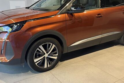 Peugeot 5008 26.128 km 27.299 &euro; Augsburg 86179