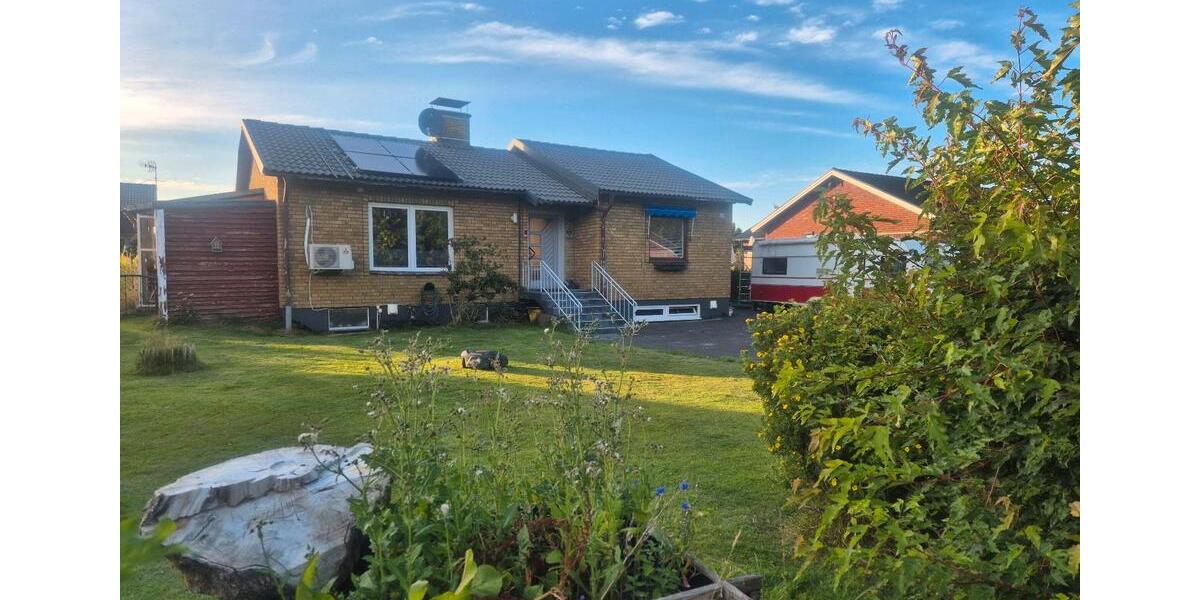 Einfamilienhaus Friedberg - 7 Zimmer, 200 m&sup2;, 130.000&euro; | Angebot:27147827