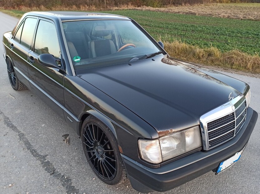 Mercedes-Benz 190 439.868 km 3.100 € Augsburg 86150