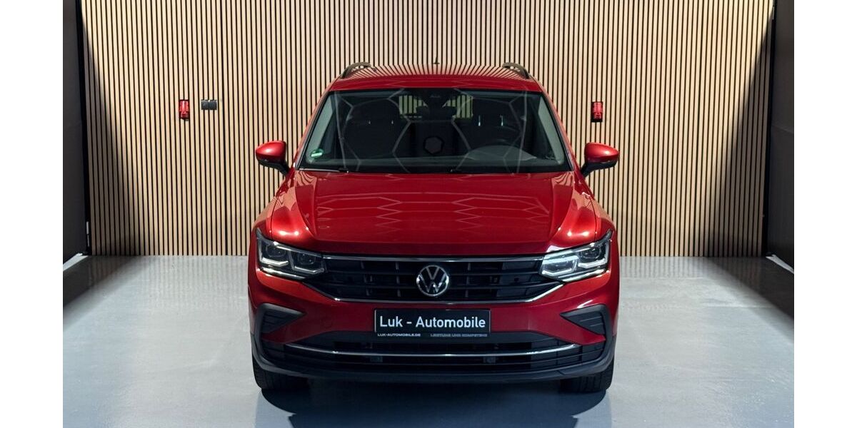 VW Tiguan 209.000 km 21.900 € Königsbrunn 86343