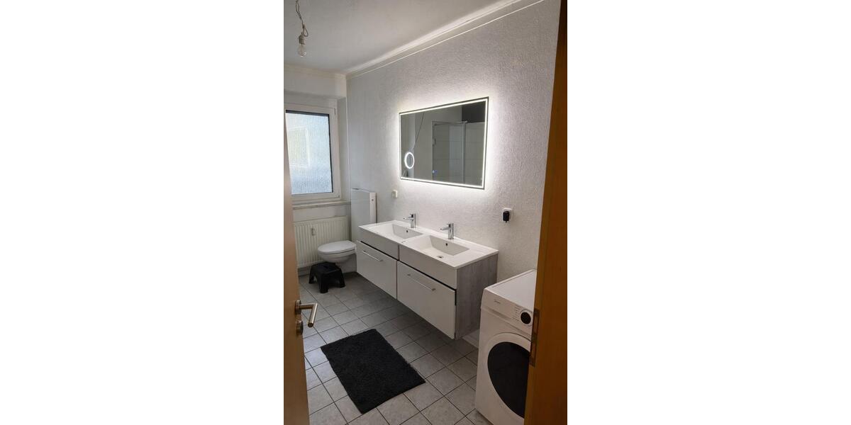 Erdgeschoßwohnung Augsburg Lechhausen - 1 Zimmer, 84 m&sup2;, 1.750&euro; | Angebot:25553092