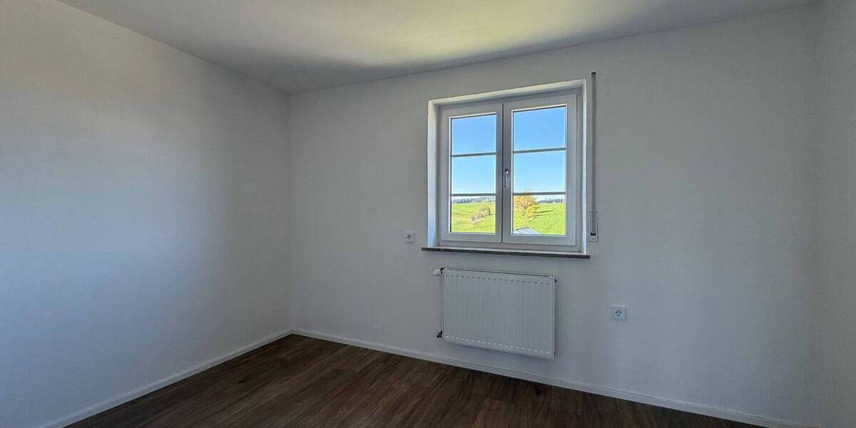 Etagenwohnung Hollenbach - 4 Zimmer, 111 m&sup2;, 1.150&euro; | Angebot:26388524