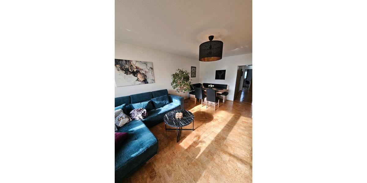 Teilmöbilierte 3 12 ZKB in Inningen mit Balkon + TG 3 zimmer