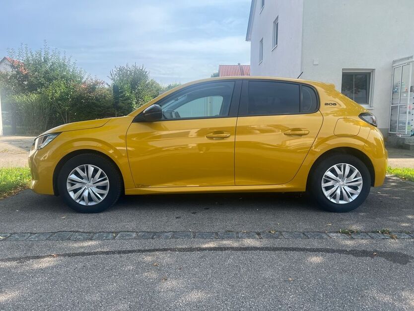Peugeot 208 28.146 km 13.690 € Schwabmünchen 86830