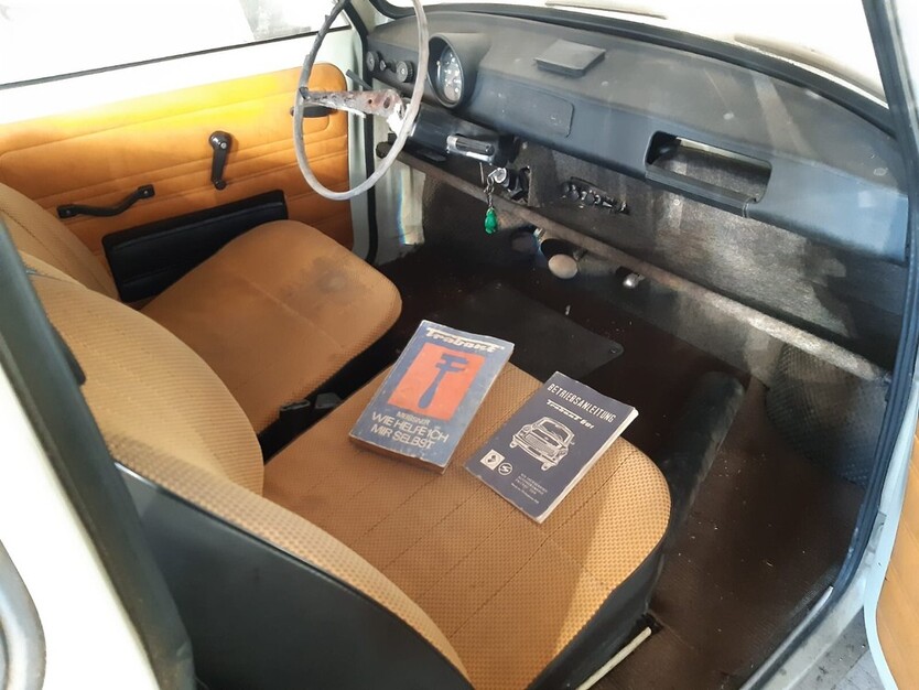 Trabant P 601 82.849 km 2.499 € Erdweg 85253