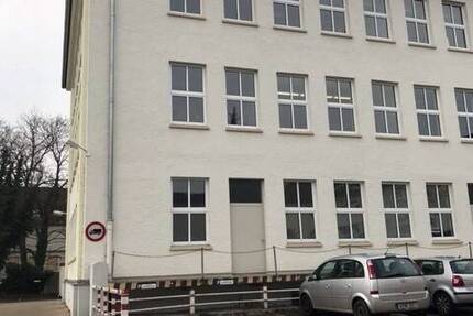 *WerkstattBüro mit 2 Parkplätzen zu Vermieten* AB SOFORT FREI * - All-in-Miete